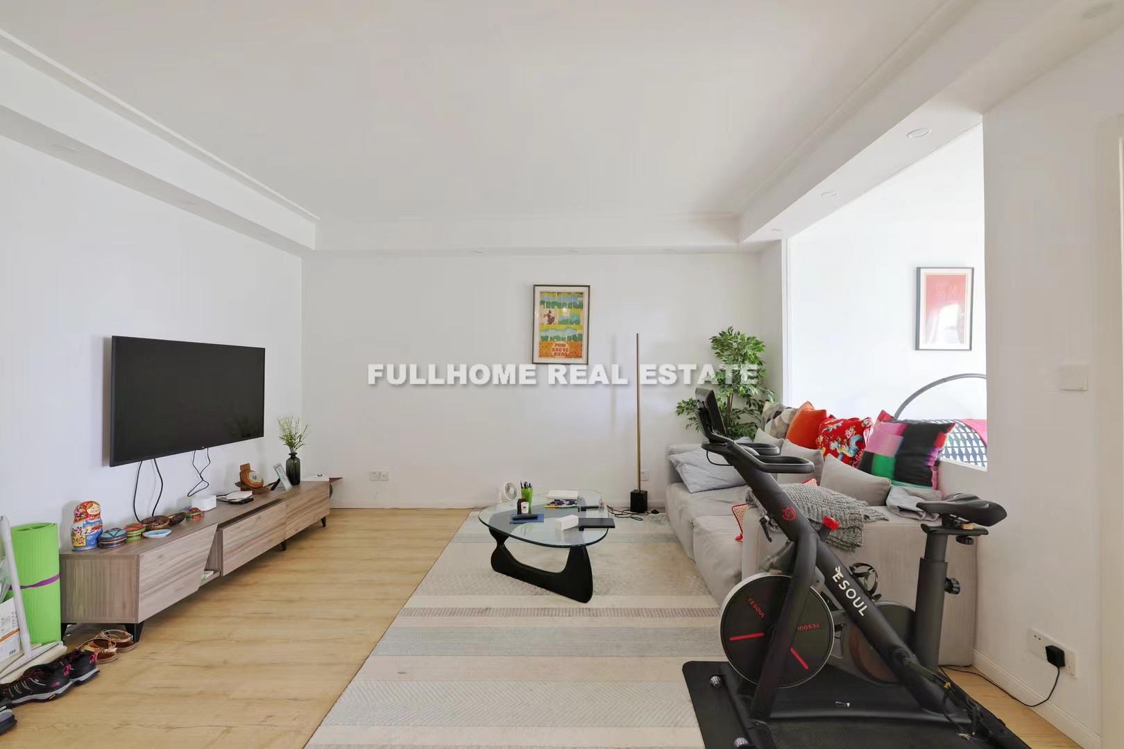 Same compound: HuiCui Garden, 2 bedrooms in Shanghai