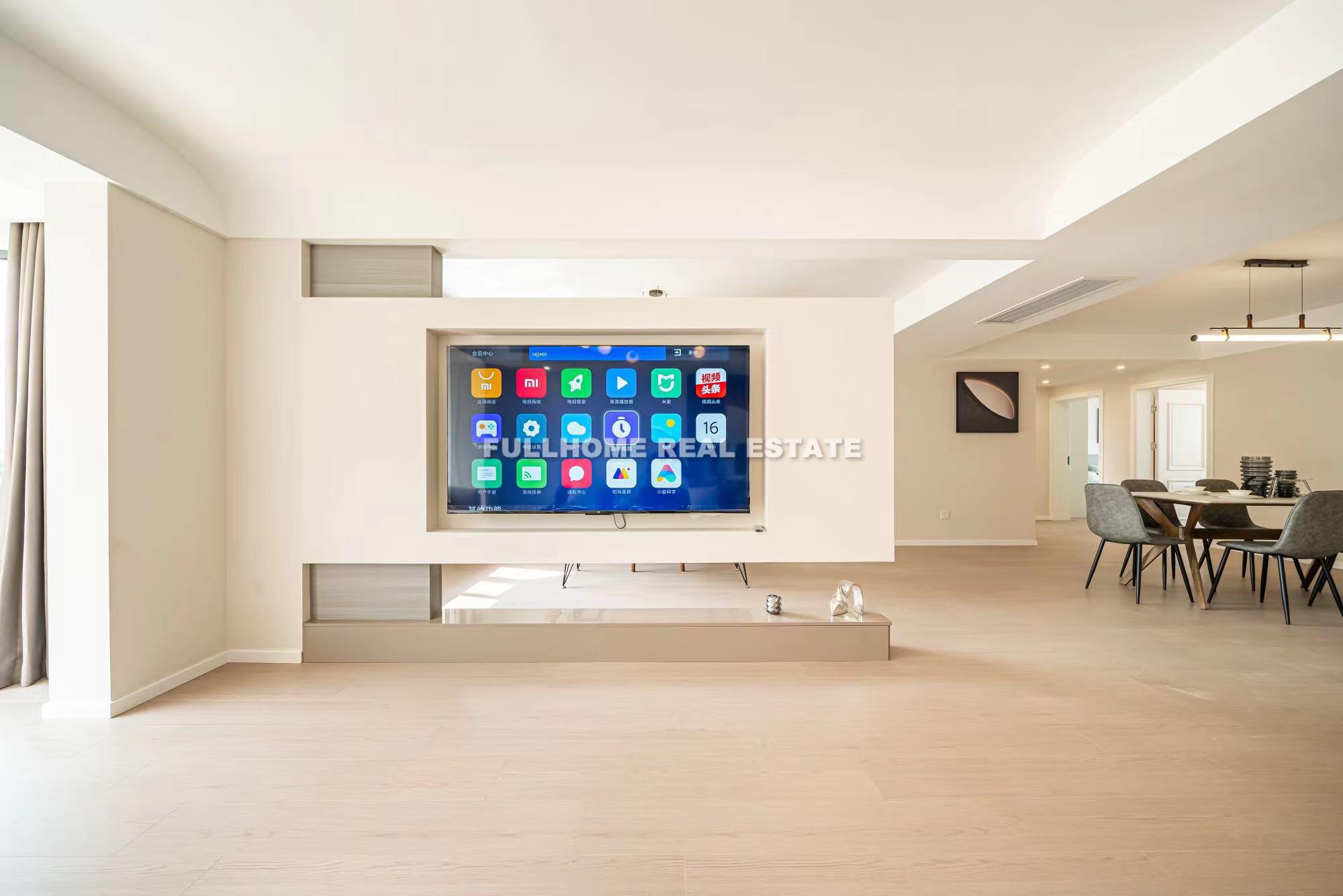 Hongqiao Zhongyuan - 3 bedroom apartment in Shanghai, Downtown, Downtown