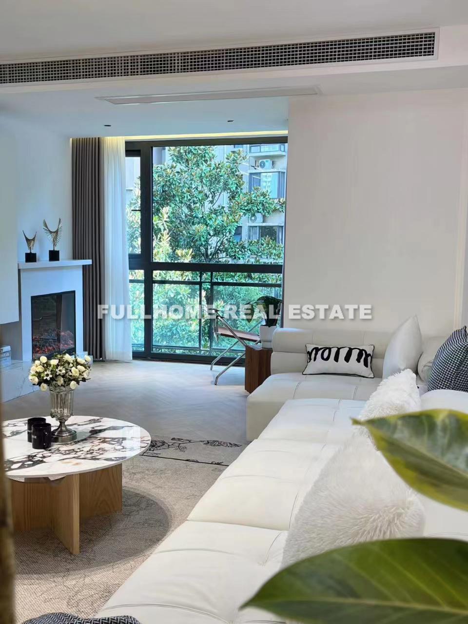 Yong Ye Apartment - 3 bedroom apartment in Shanghai, Xintiandi, Downtown