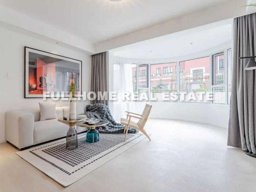 Weihaiyuan - 3 bedroom apartment in Shanghai, People Square, Downtown