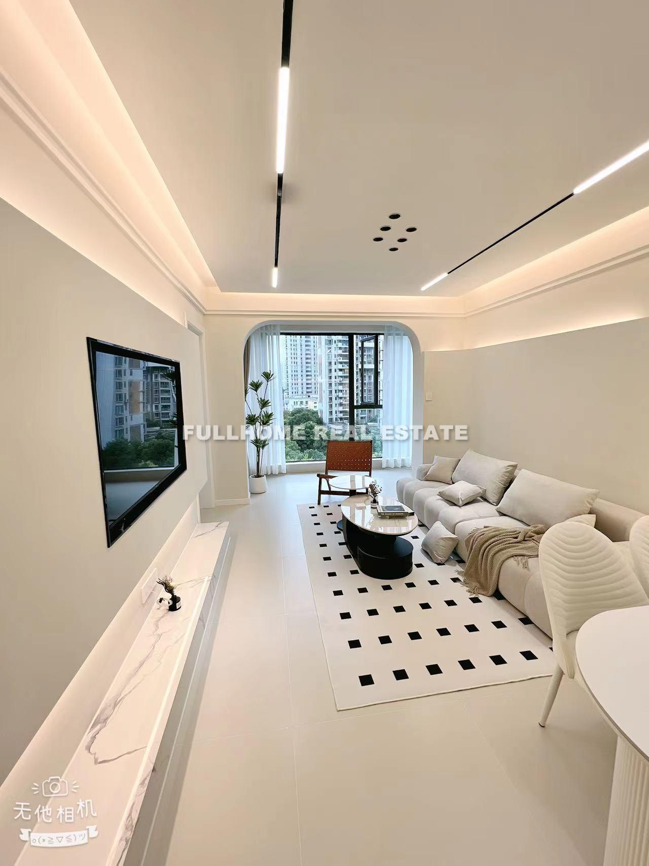 Similar property: The Bund, 1 bedrooms, 80 sqm in Shanghai