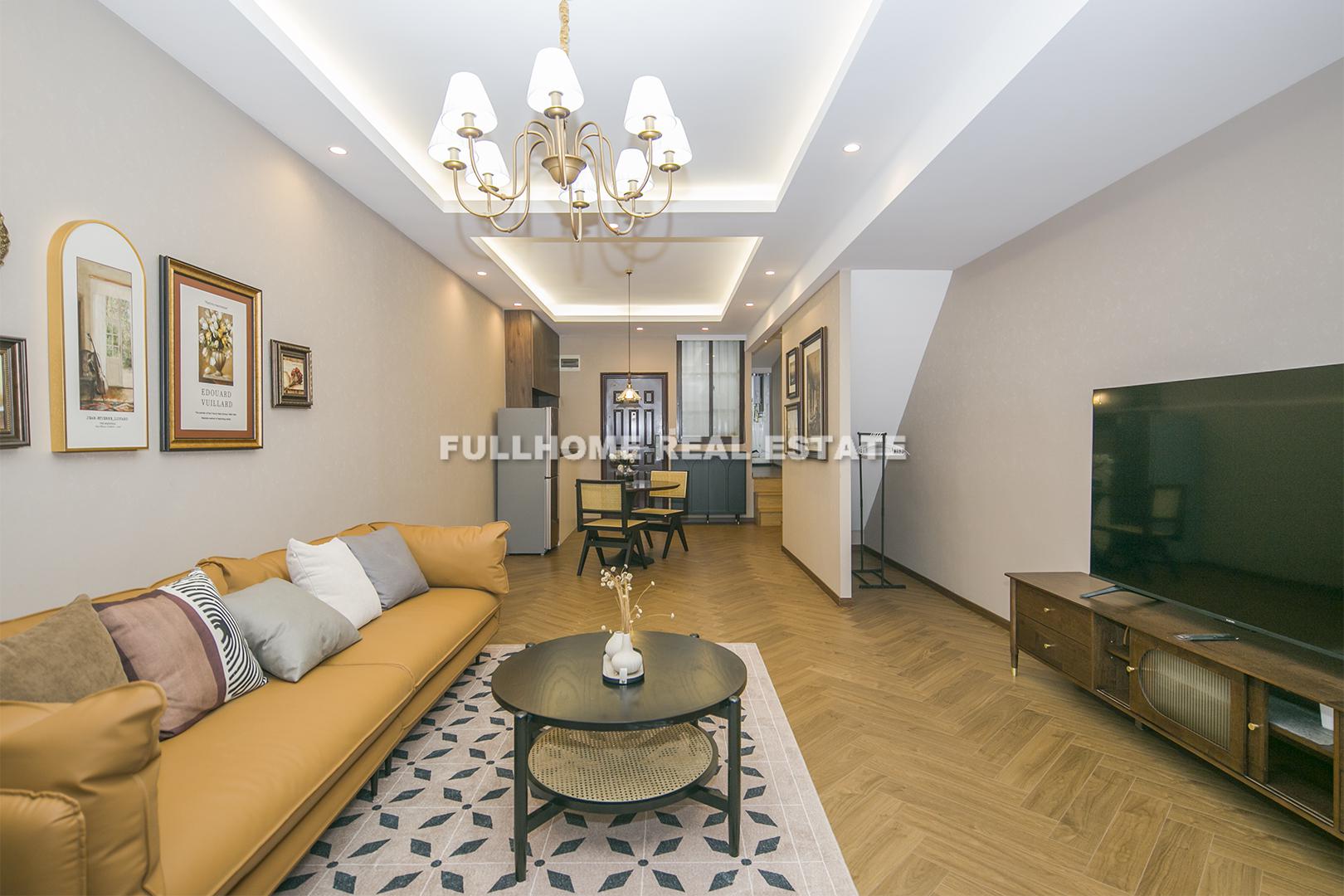 Same compound: Lane 501-1000 Middle Huaihai Road Old House, 1 bedrooms in Shanghai