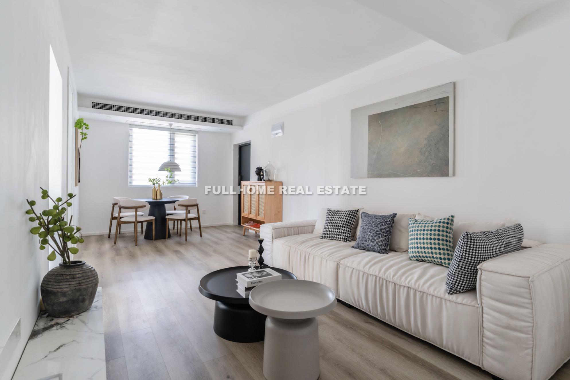 Same compound: Wu Xing Garden, 3 bedrooms in Shanghai