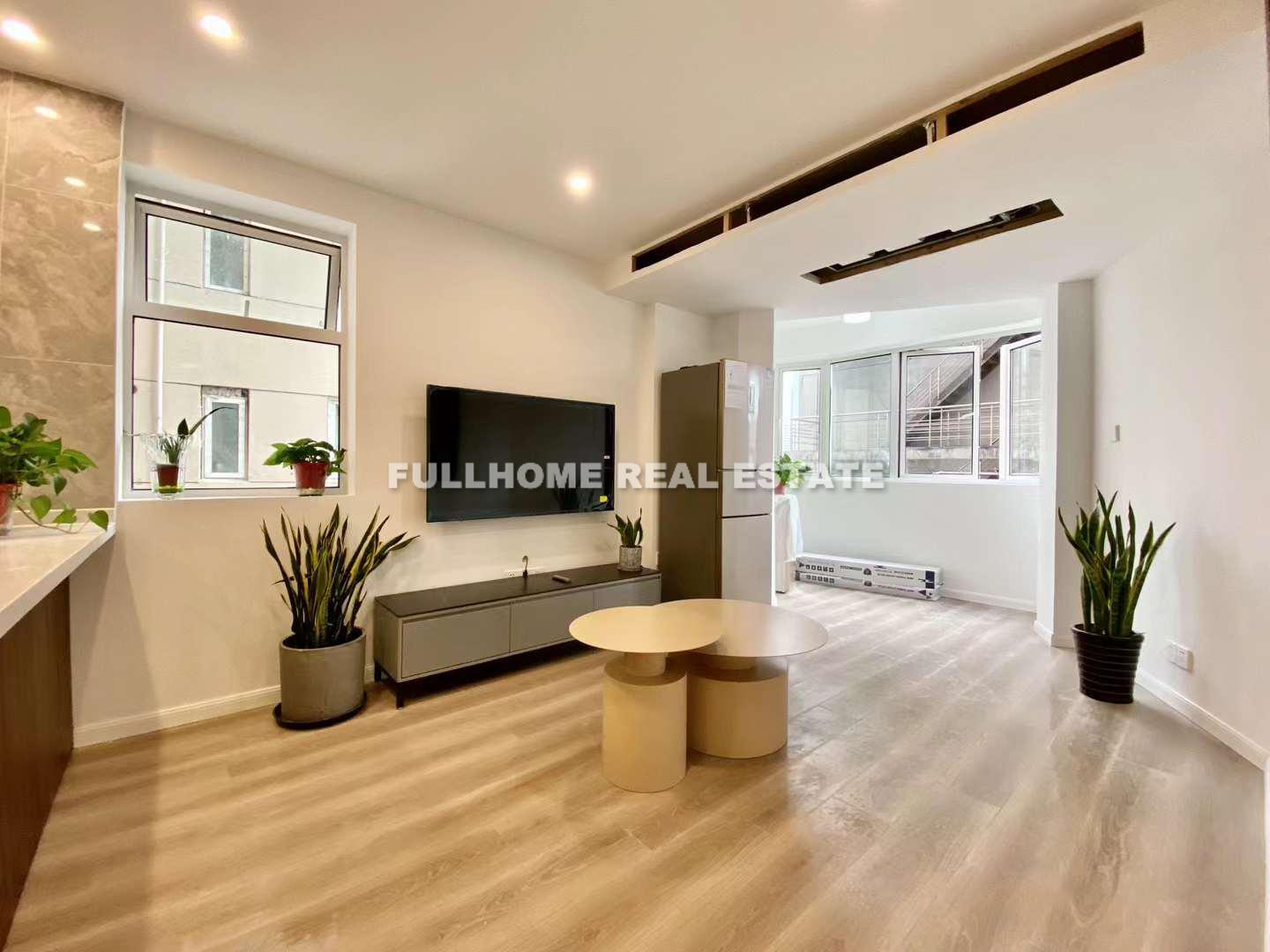 Same compound: Xinjiang Apartment, 1 bedrooms in Shanghai