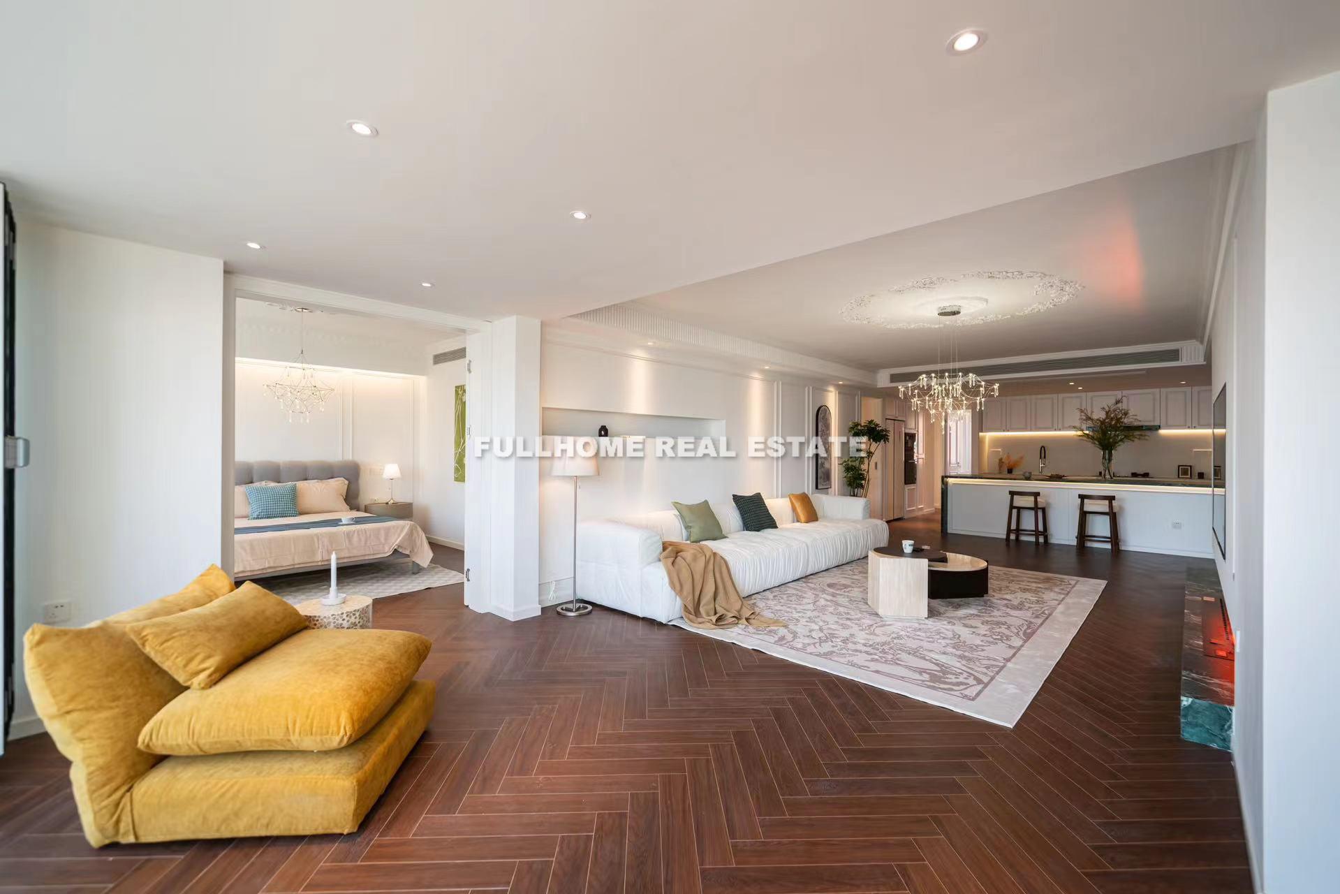 Zhongfu City Phase Ⅲ - 4 bedroom apartment in Shanghai, People Square, Downtown
