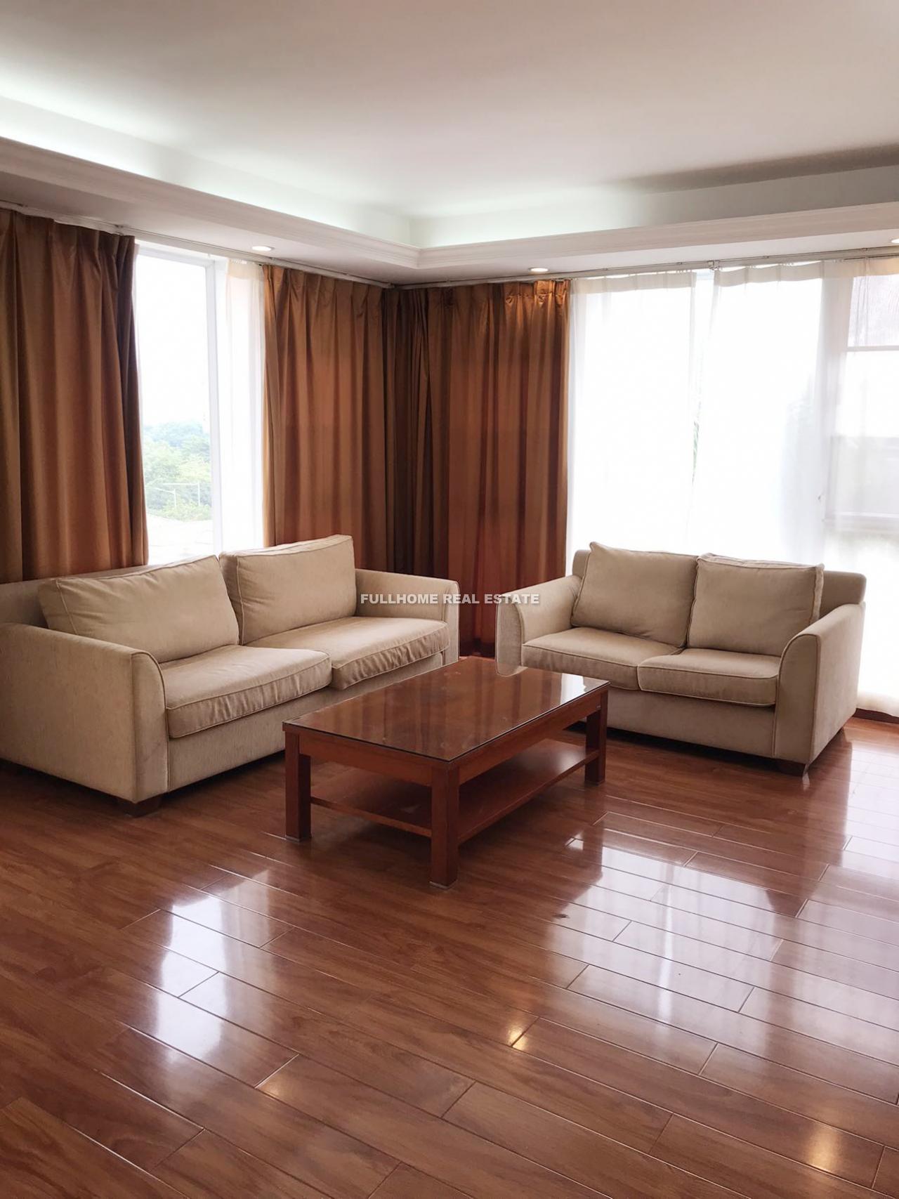 Same compound: Gold  Arch Residence （apartment), 3 bedrooms in Guangzhou