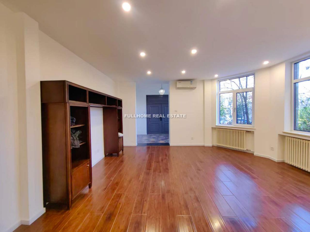 Similar property: Capital Paradise, 6 bedrooms, 229 sqm in Beijing