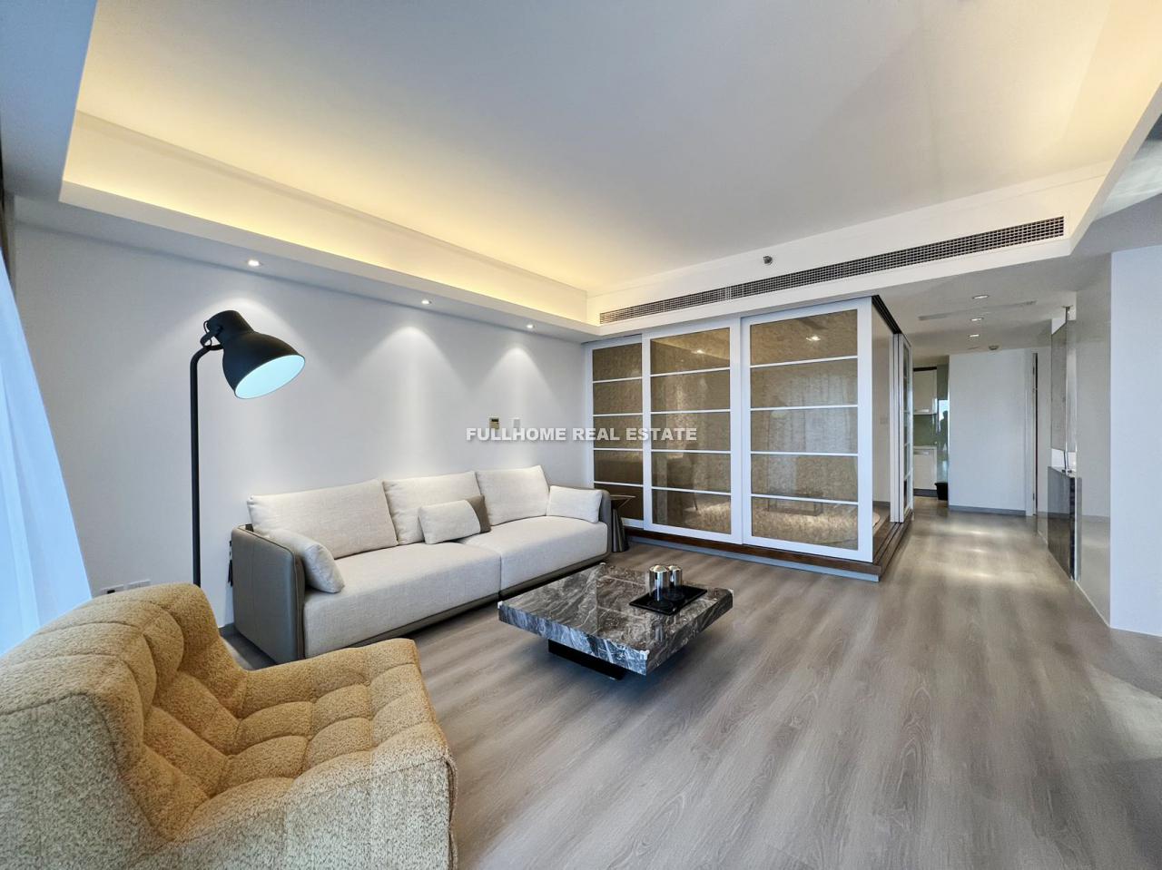 Shimao Int'l Center - 2 bedroom apartment in Beijing, Sanlitun