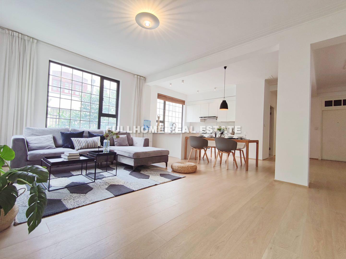 Same compound: Hua Ye Apartment, 3 bedrooms in Shanghai