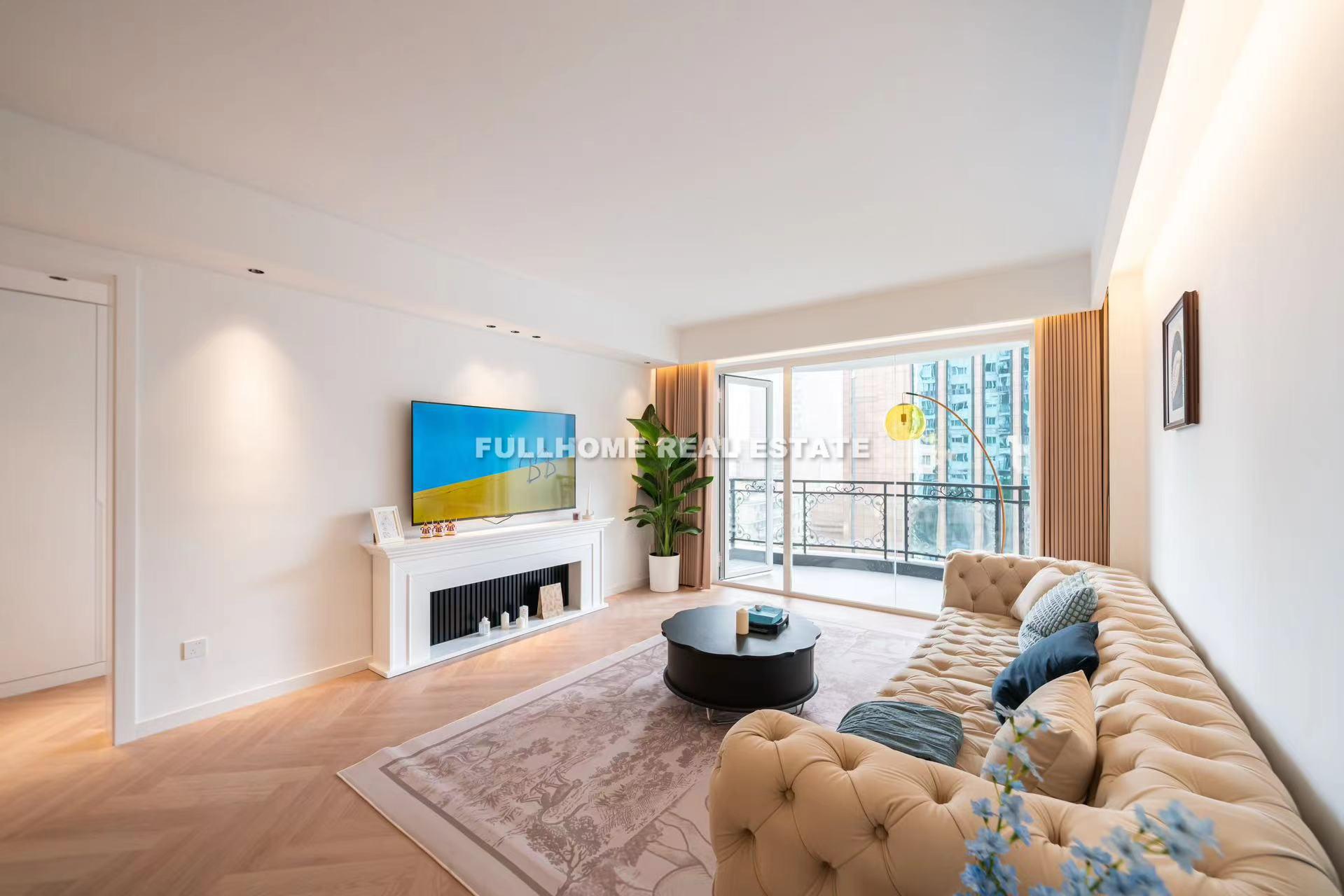 Zhongfu City Phase Ⅲ - 3 bedroom apartment in Shanghai, People Square, Downtown