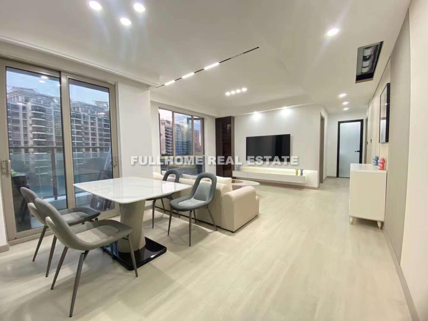 Similar property: Zhongxin Heping Apartment, 2 bedrooms, 90 sqm in Shanghai