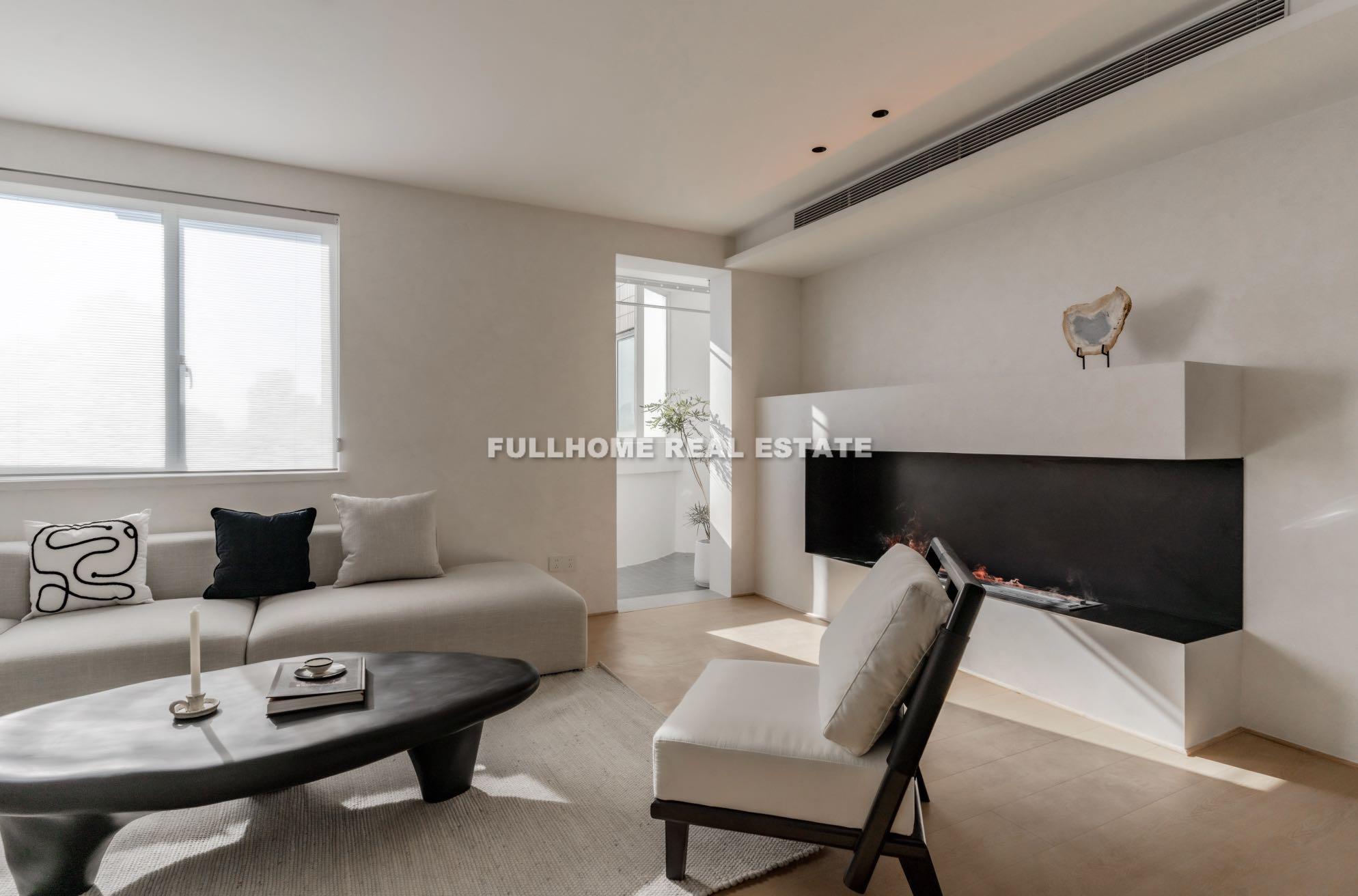 Same compound: Lane 1501-2500 Middle Huaihai Road Old House	, 3 bedrooms in Shanghai