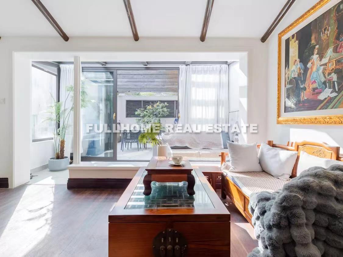 Lane1-500 Changshu Road Old House - 4 bedroom apartment in Shanghai, FFC, Downtown