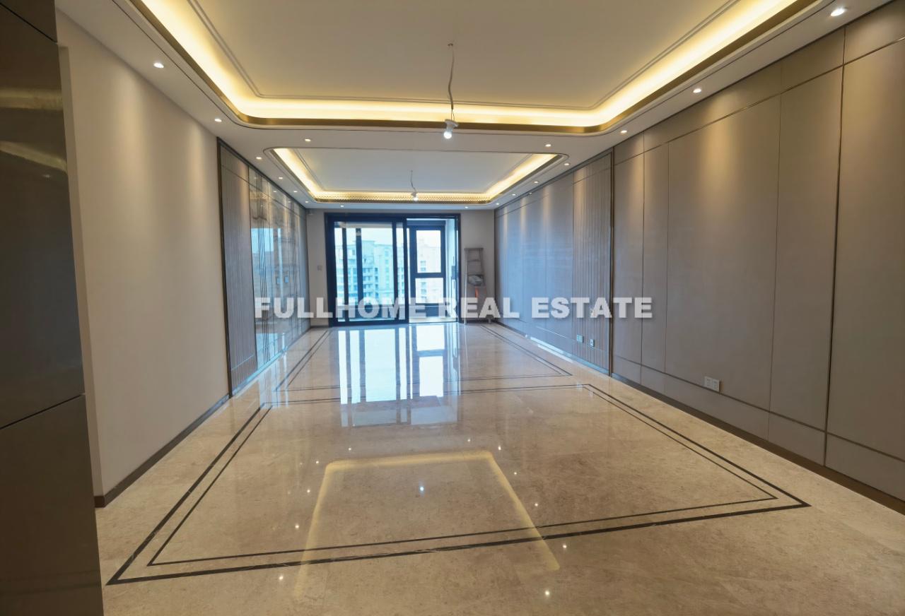Shanghai Bay - 4 bedroom apartment in Shanghai, Xujiahui, Downtown