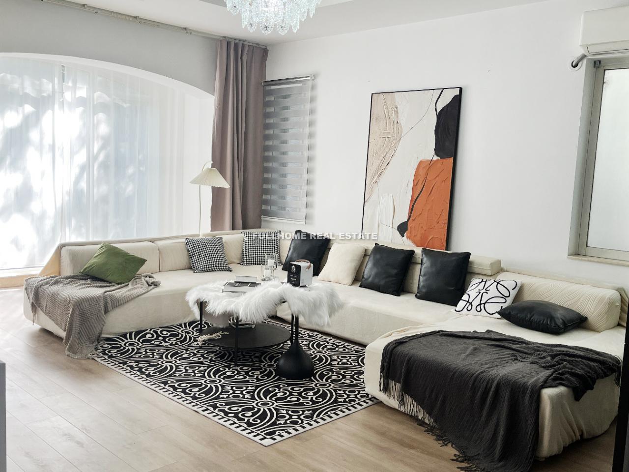 Same compound: King's Garden Villa, 3 bedrooms in Beijing