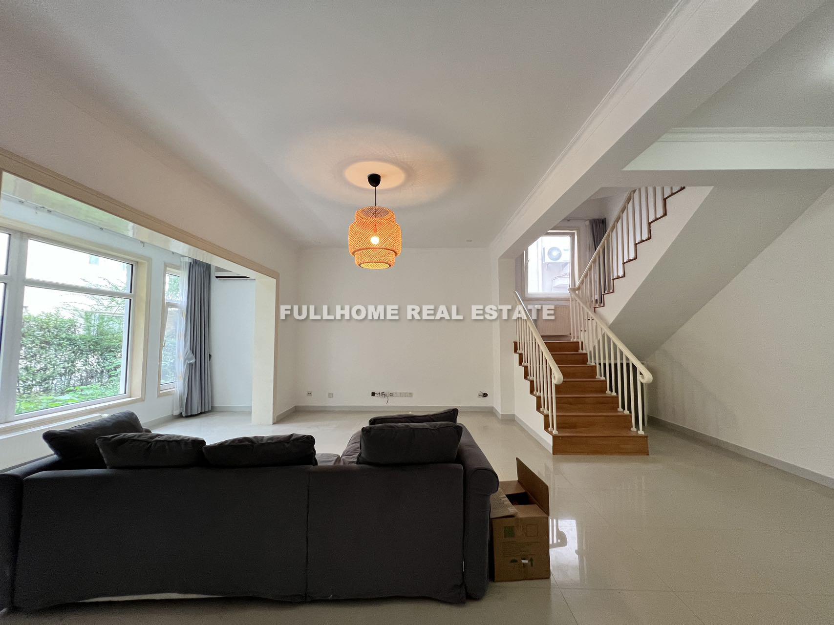 Western Suburban Garden - 4 bedroom apartment in Shanghai, Qingpu, Suburb