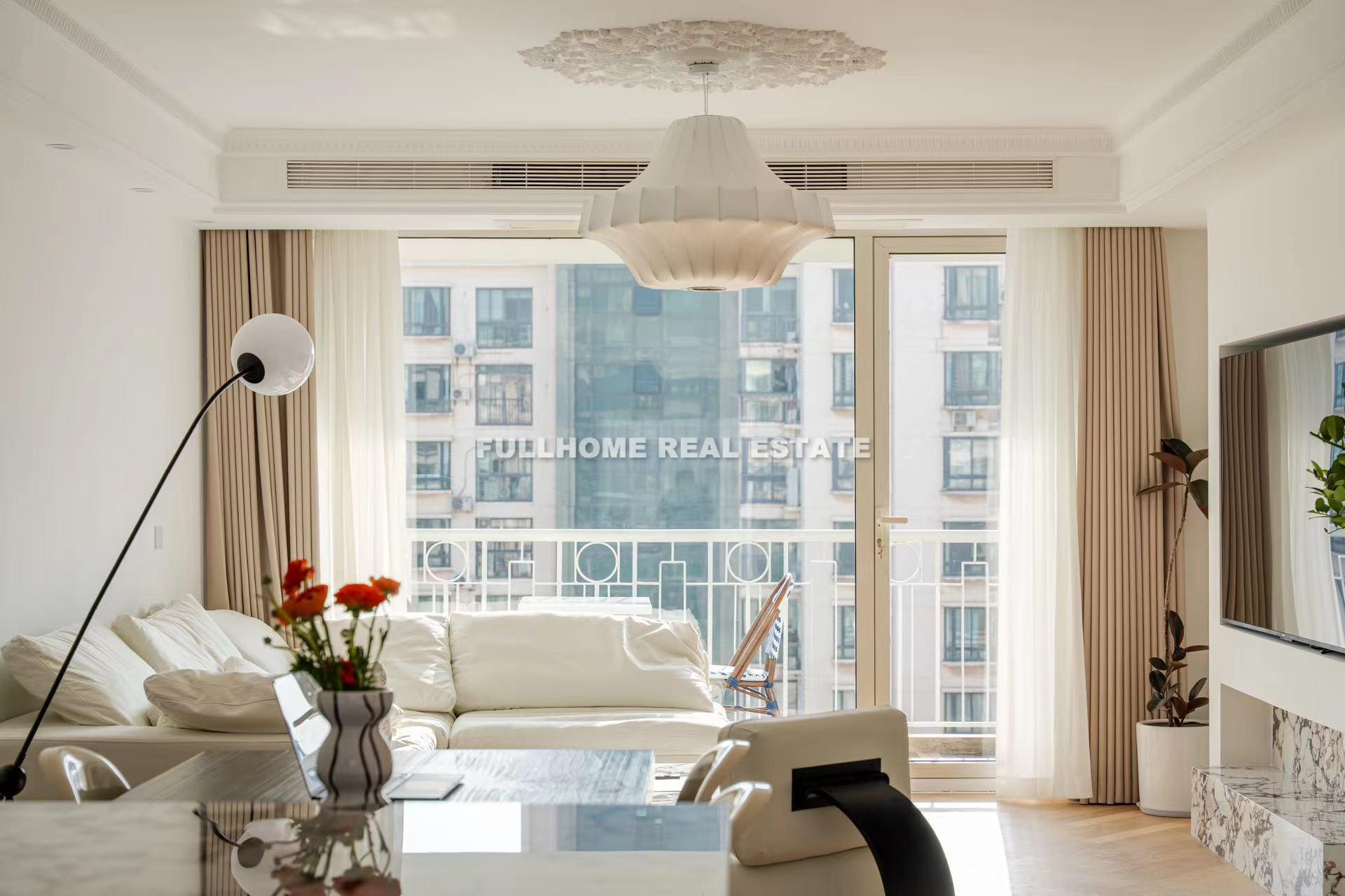 Zhong Yuan Liang Wan Cheng - 3 bedroom apartment in Shanghai, Putuo, Downtown