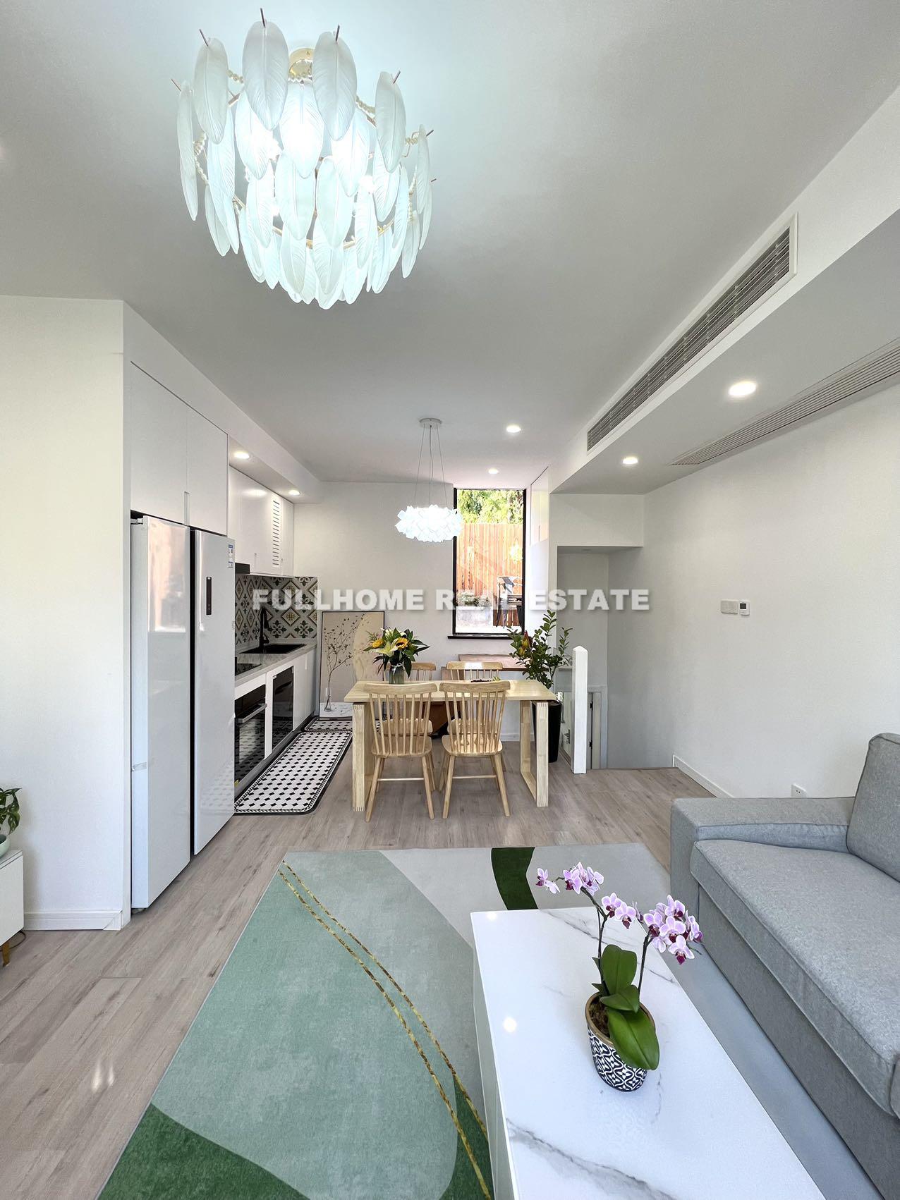 Lane 1-1000 Weihai Road Old House - Interior view 14, Shanghai rental property