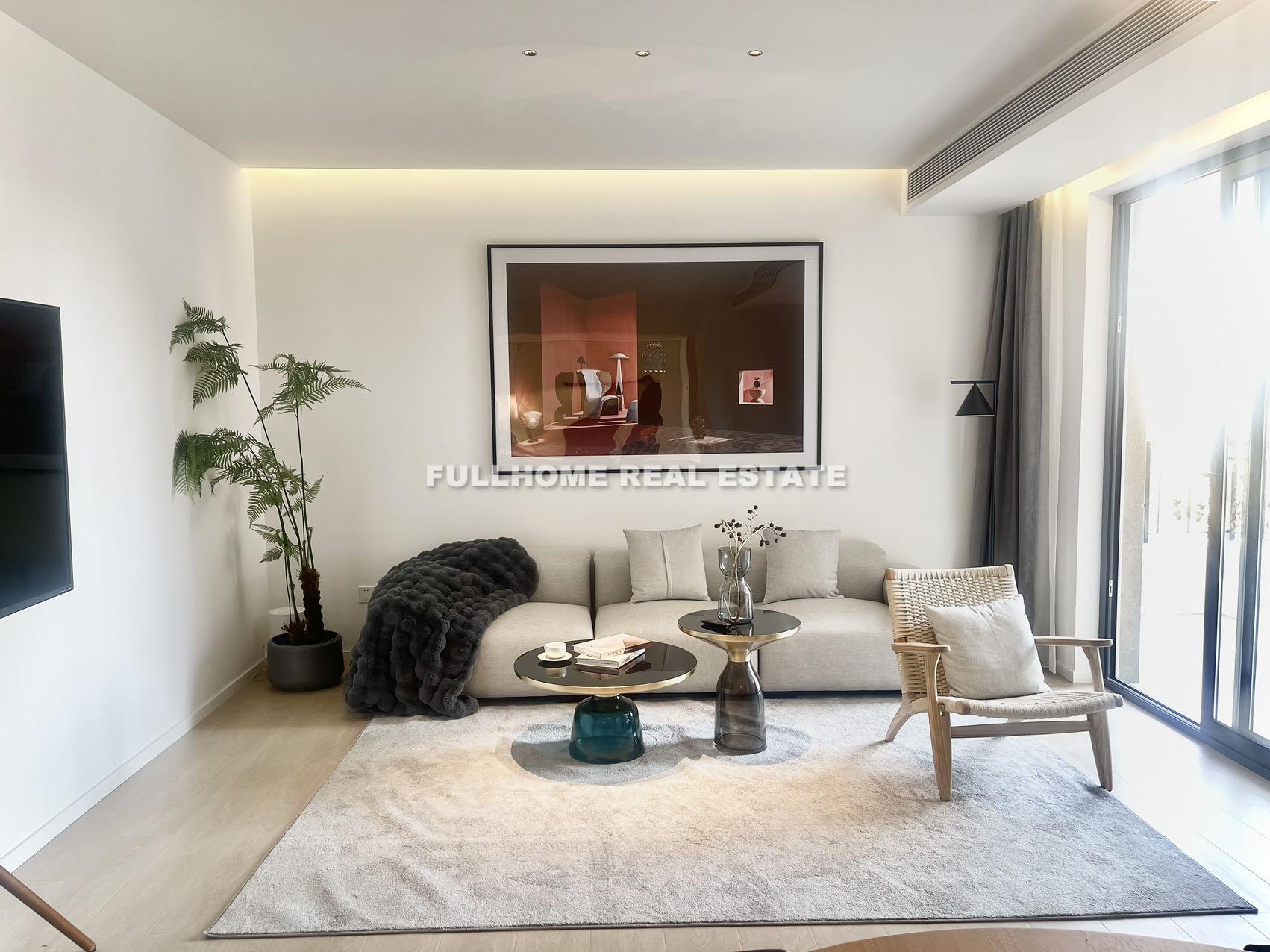 Baroque Palace - 2 bedroom apartment in Shanghai, FFC, Downtown