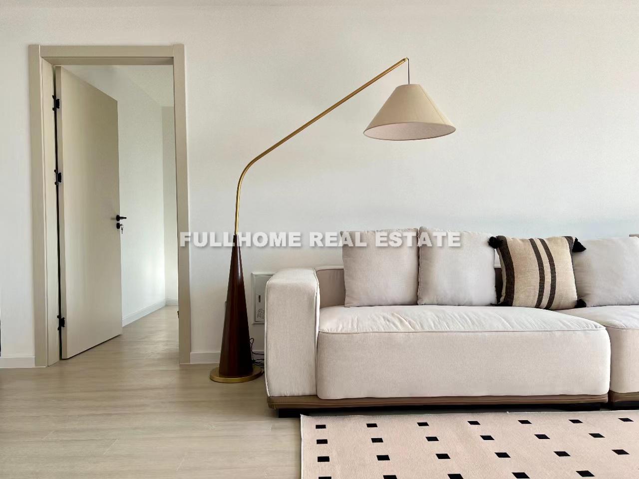 Jinxiu Jiangnan - 4 bedroom apartment in Shanghai, Downtown, Downtown