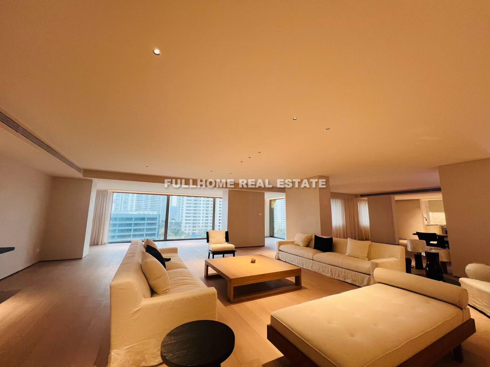 Shanghai Bay - 4 bedroom apartment in Shanghai, Xujiahui, Downtown