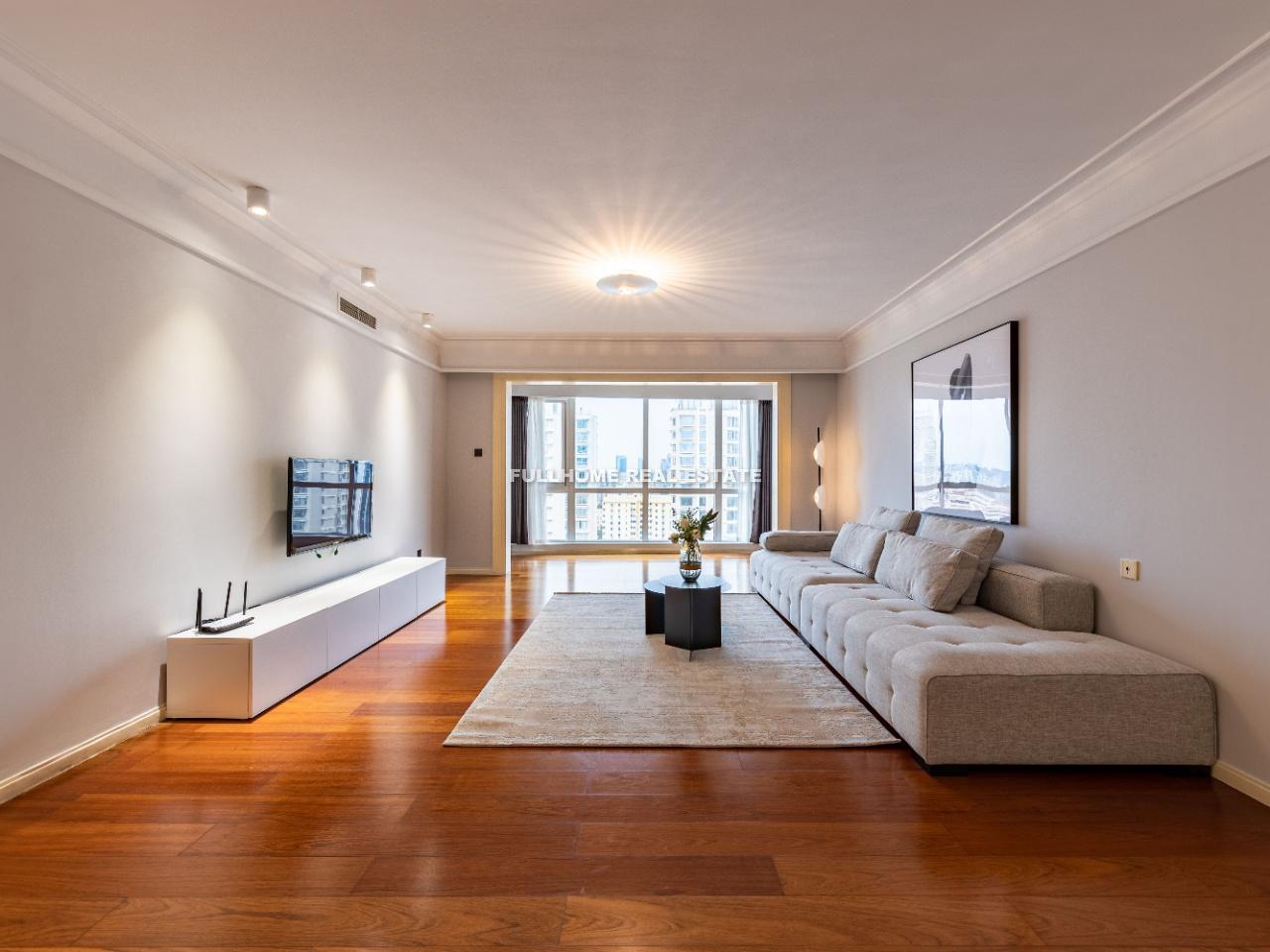 Palm Springs - 3 bedroom apartment in Beijing, Chaoyang Park