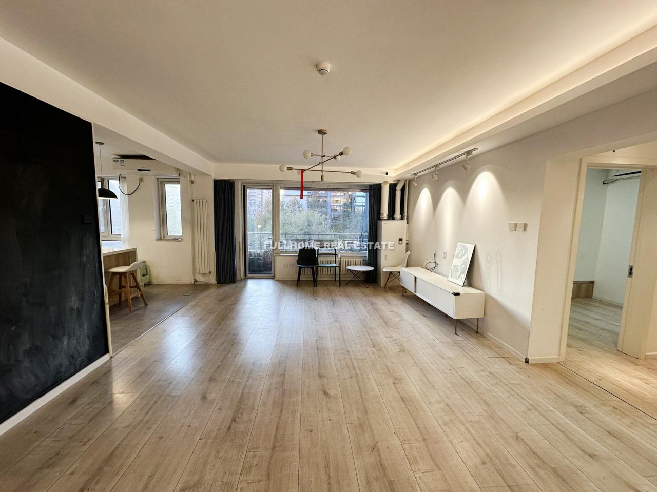 Parkview Tower - 2 bedroom apartment in Beijing, Chaoyang Park