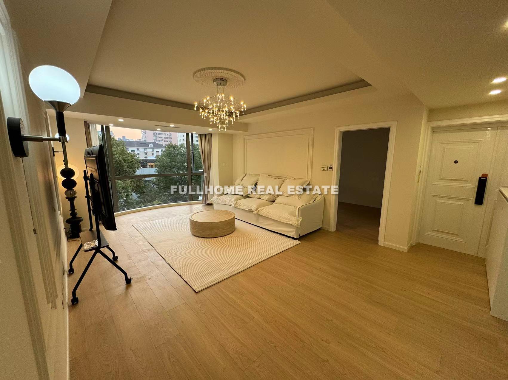 Same compound: Oriental Golden Gate Garden, 3 bedrooms in Shanghai