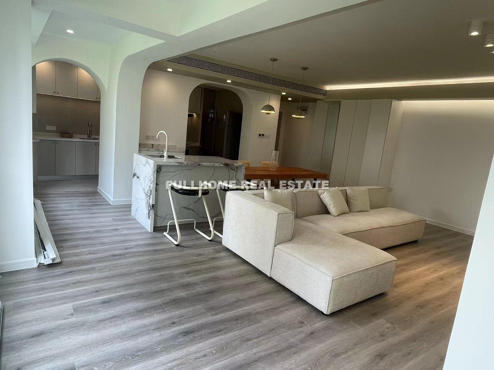 HuiLong New Town - 3 bedroom apartment in Shanghai, Xintiandi, Downtown