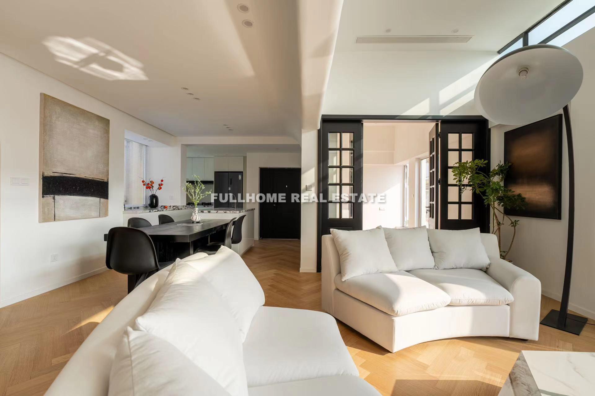 Yi Liu Apartment - 4 bedroom apartment in Shanghai, Putuo, Downtown