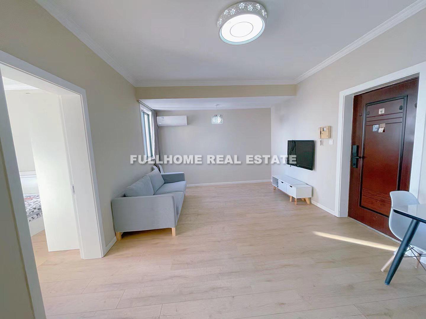 Same compound: Hefeng Lijing, 2 bedrooms in Shanghai