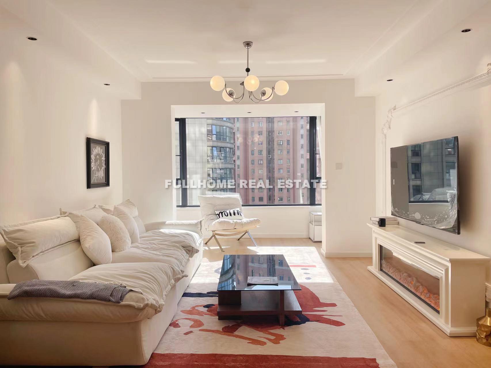 Same compound: Huangpu Garden, 3 bedrooms in Shanghai