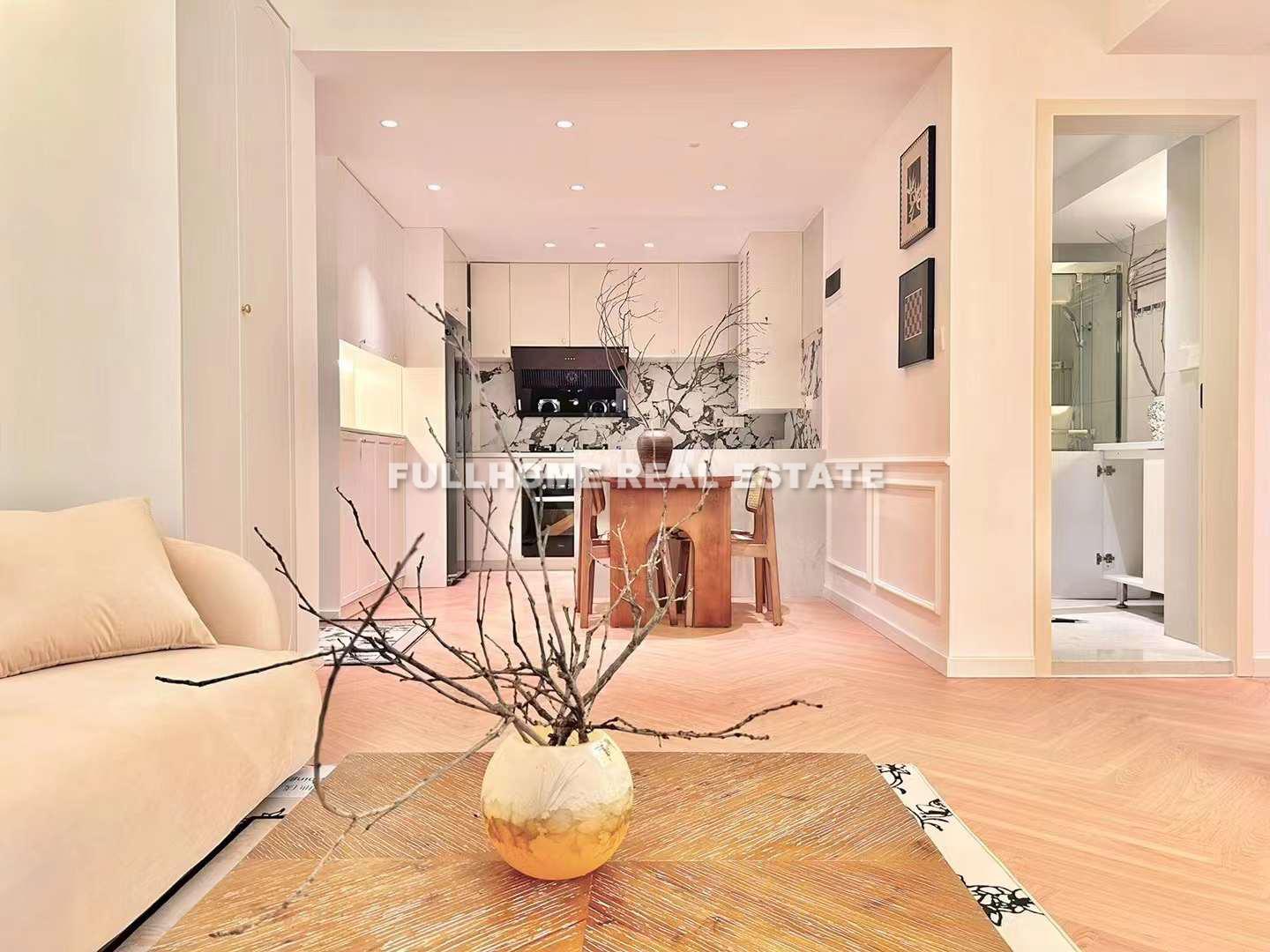 Same compound: Fairview  Park, 3 bedrooms in Shanghai
