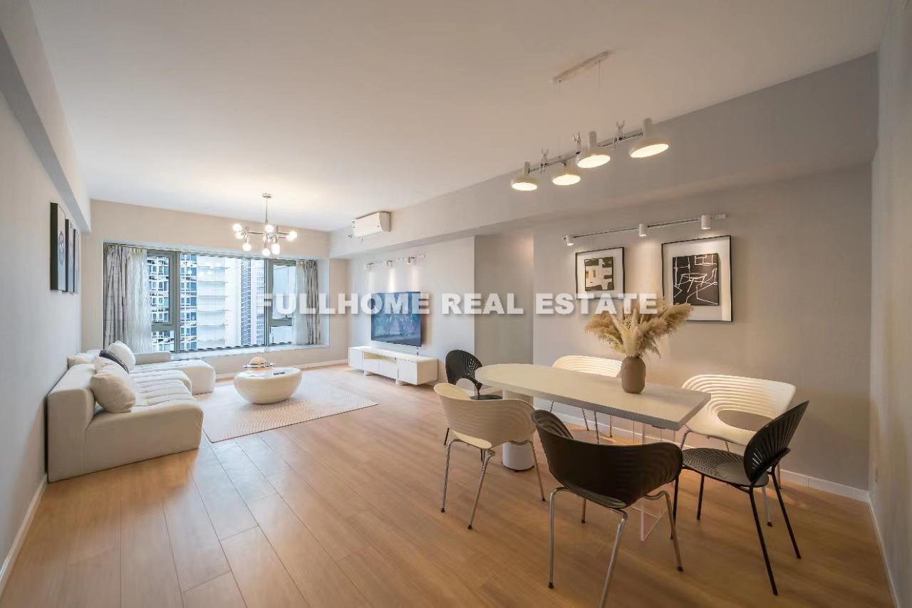Same compound: Gao Shang Ling Yu, 3 bedrooms in Shanghai