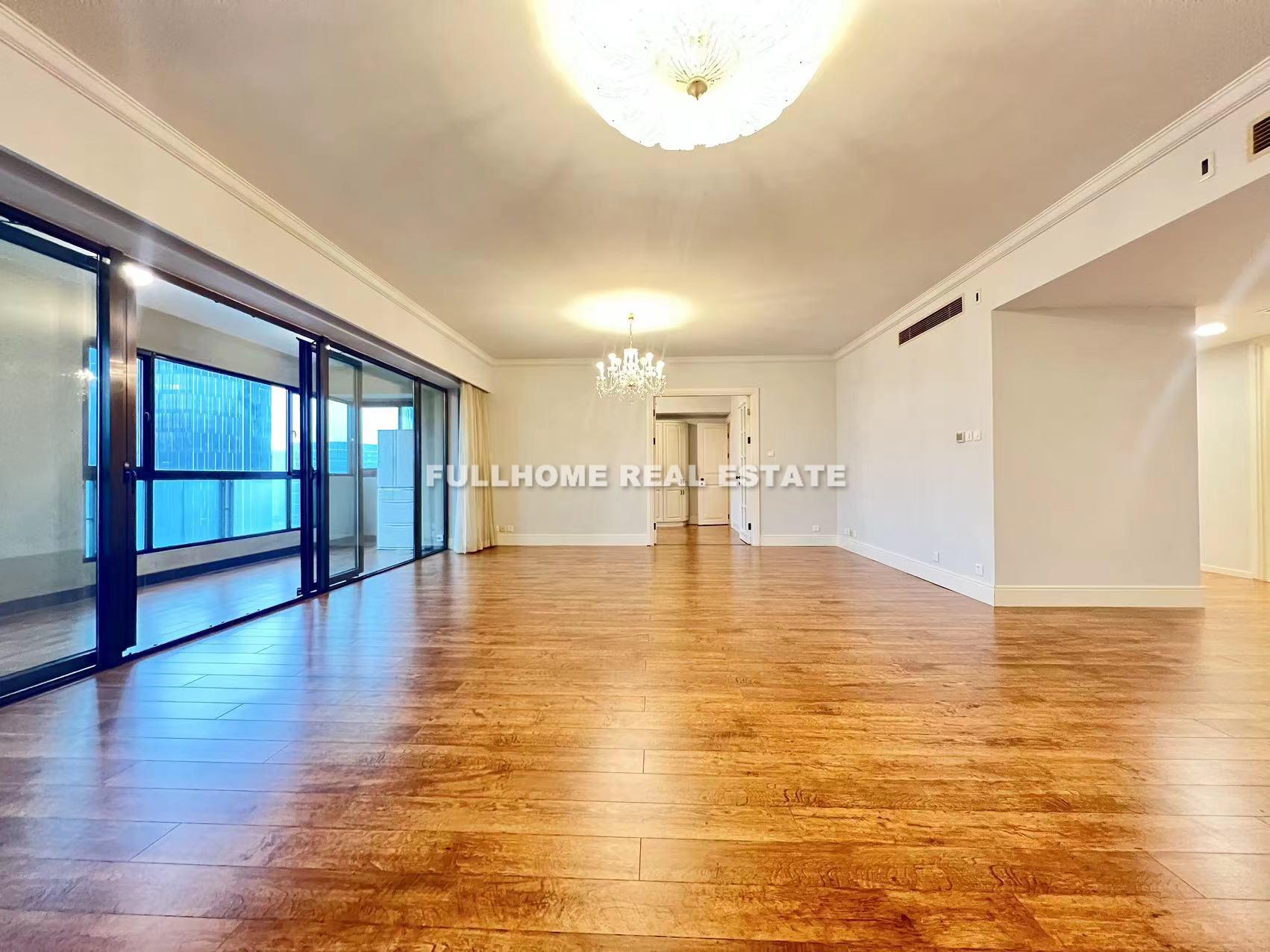 Similar property: Lakeville Regency, 4 bedrooms, 291 sqm in Shanghai