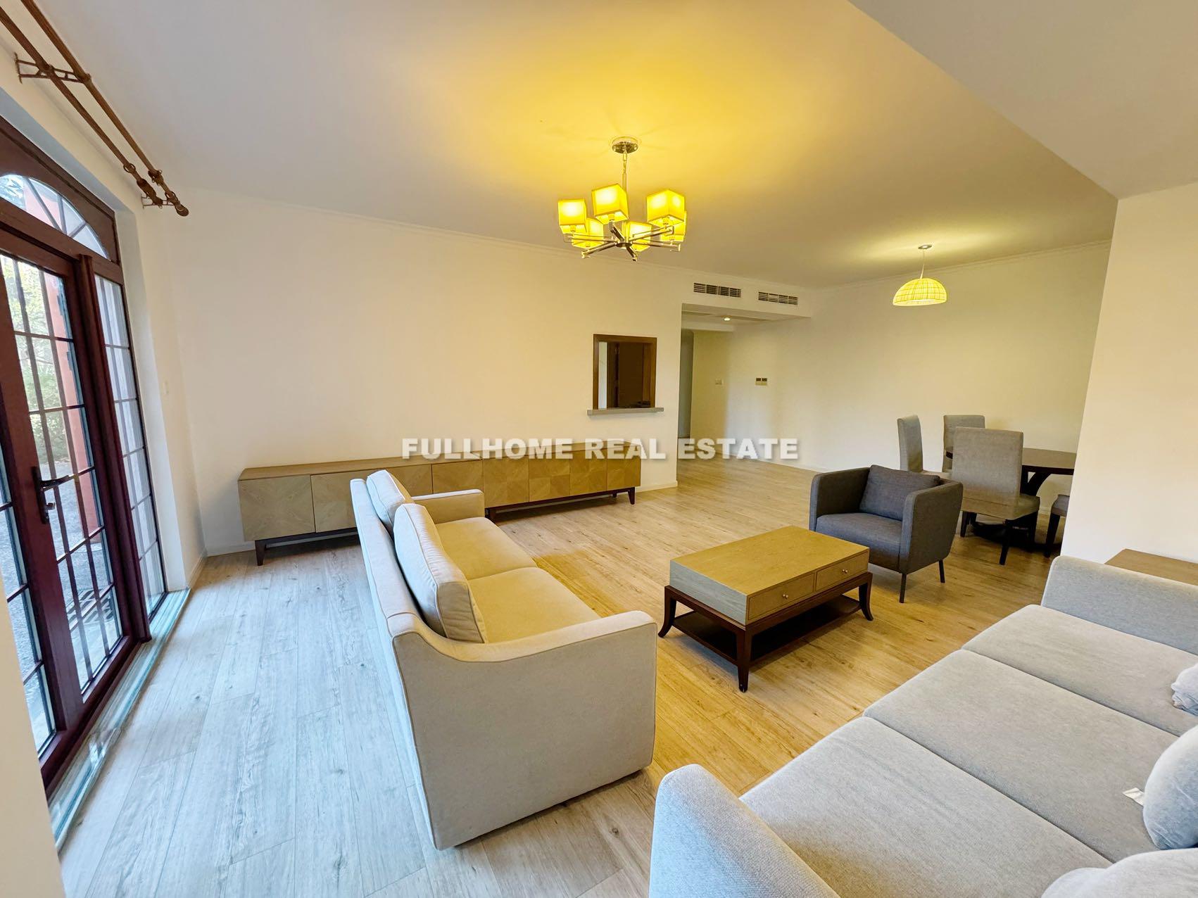 Shanghai Racquet Club - 4 bedroom apartment in Shanghai, Minhang, Suburb