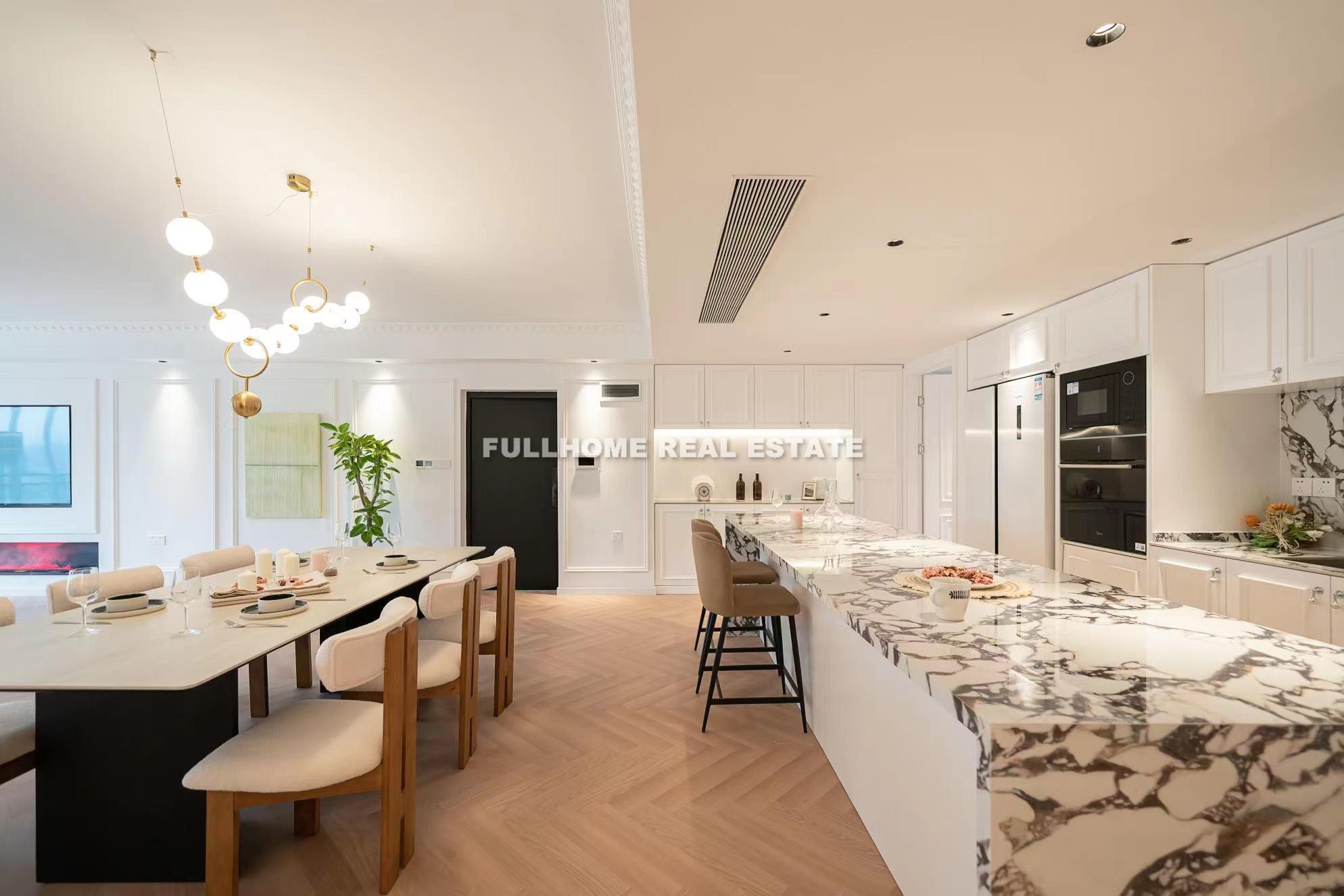 Zhongfu City Phase Ⅲ - 4 bedroom apartment in Shanghai, People Square, Downtown