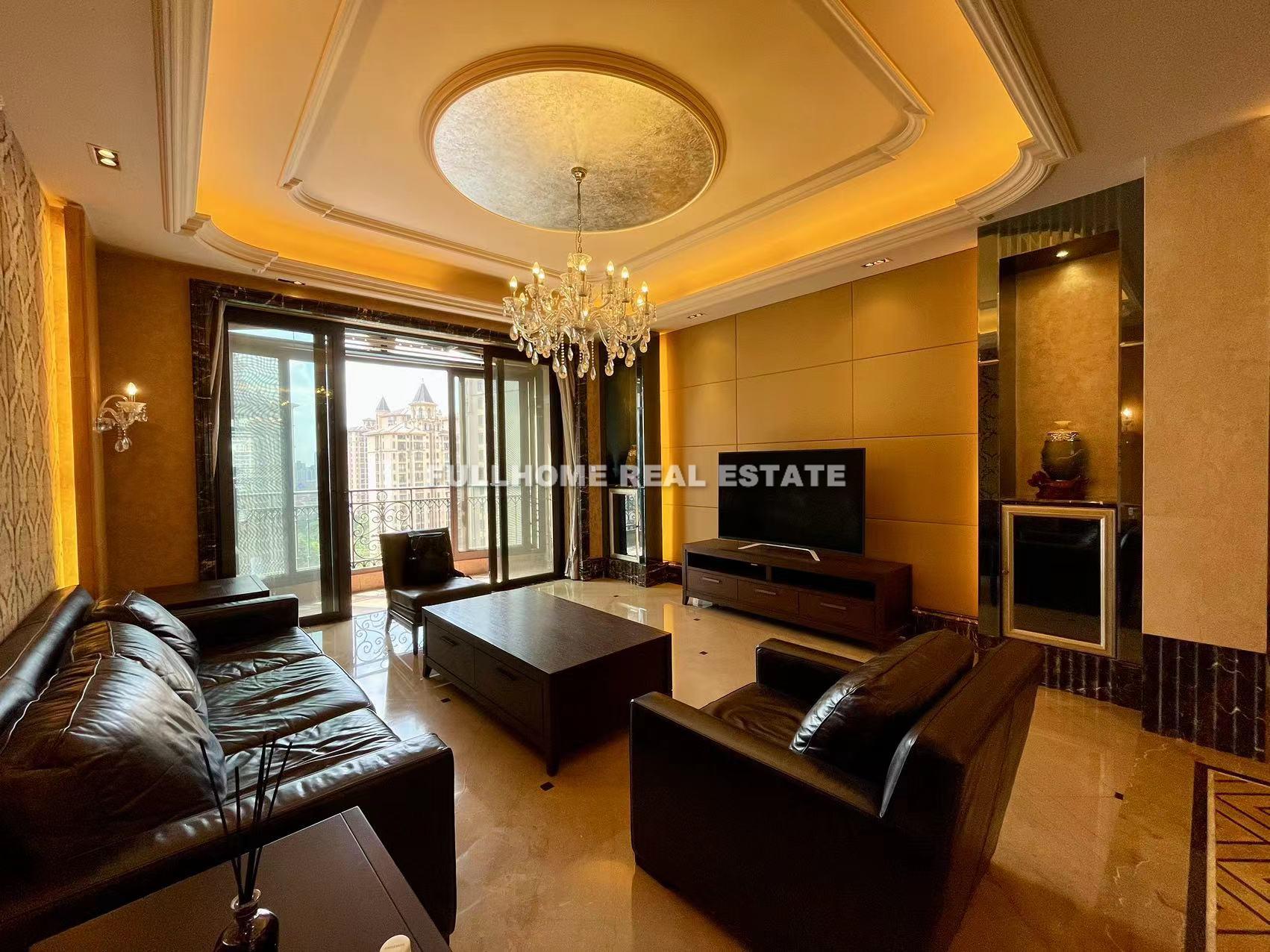 Similar property: Pudong Star River, 4 bedrooms, 245 sqm in Shanghai