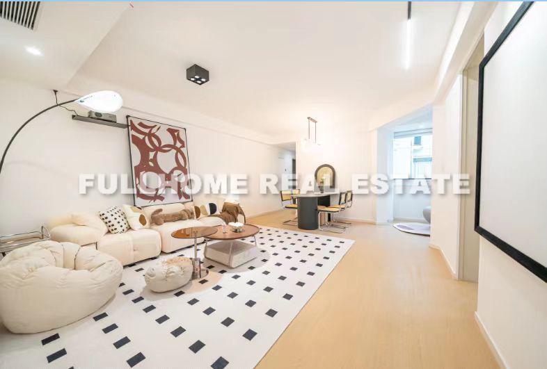 Same compound: Fuhuan Huayuan, 3 bedrooms in Shanghai