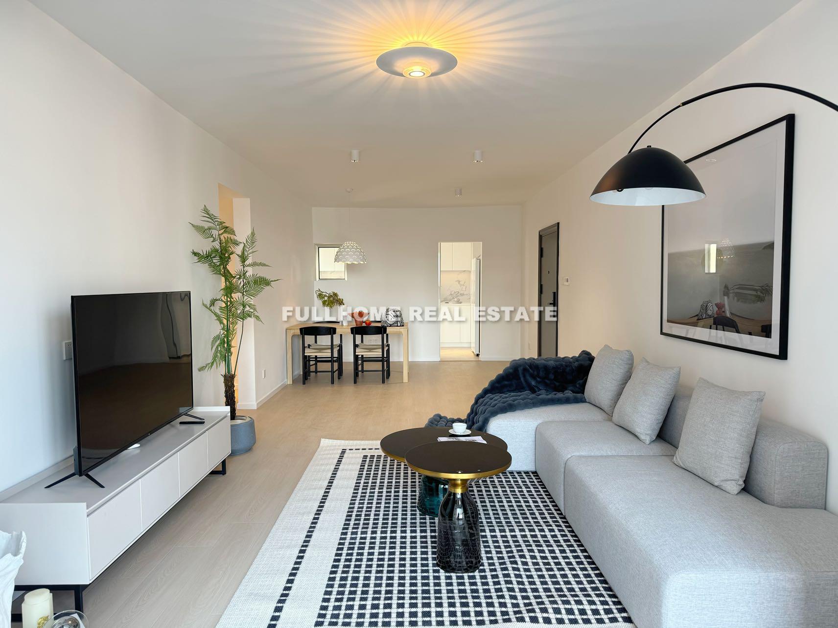 Same compound: West Nanjing Mansion, 3 bedrooms in Shanghai