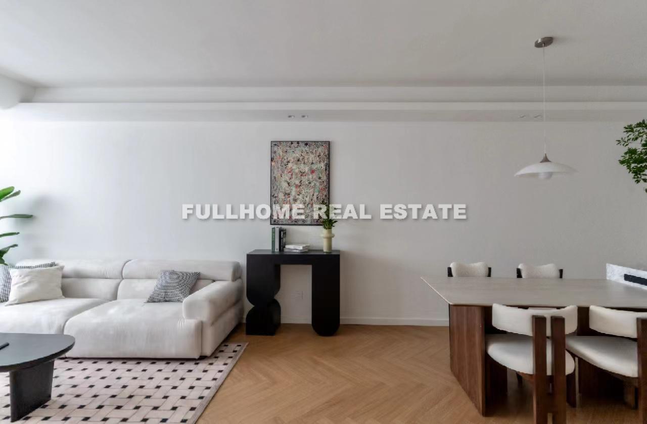 Xuhui Garden - 2 bedroom apartment in Shanghai, Xujiahui, Downtown