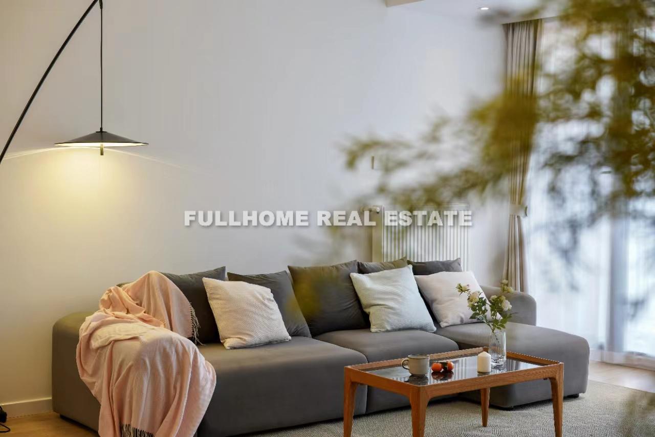 Jiahui Plaza - Interior view 2, Shanghai rental property
