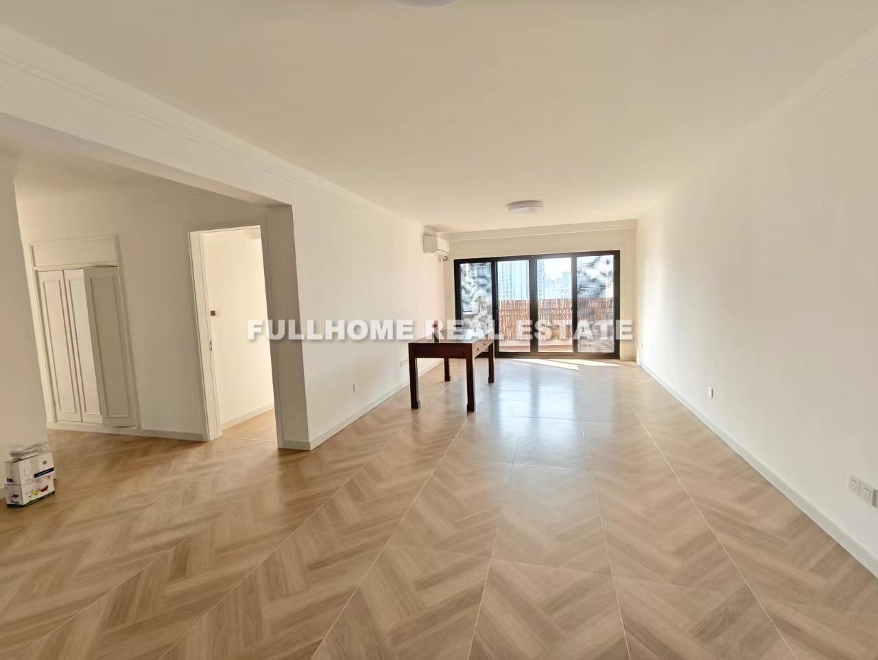 Same compound: Versailles de Shanghai, 3 bedrooms in Shanghai