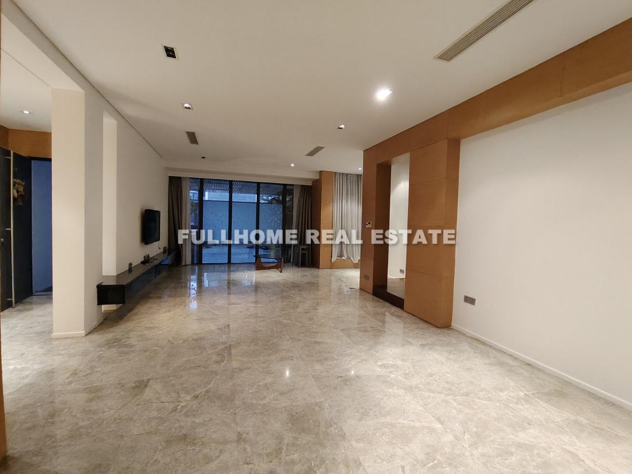 Villa Riviera - 4 bedroom apartment in Shanghai, Qingpu, Suburb