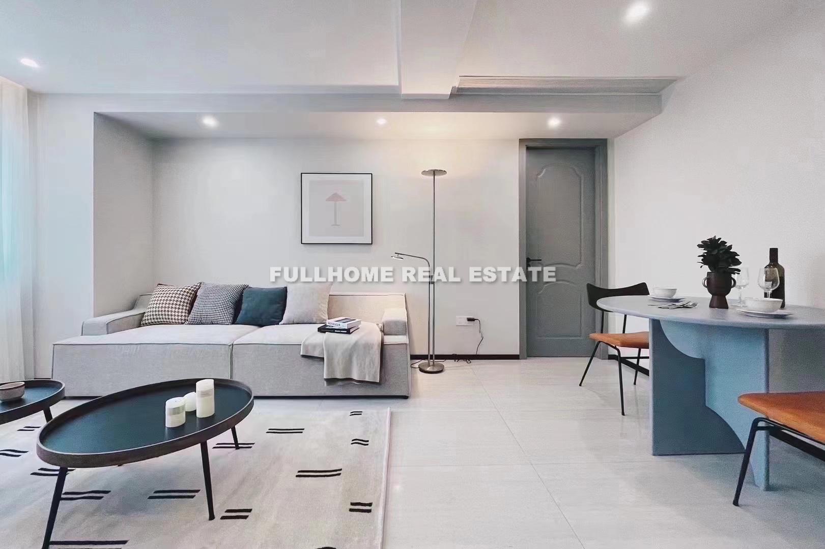 Same compound: Tianci Service Apartments, 2 bedrooms in Shanghai