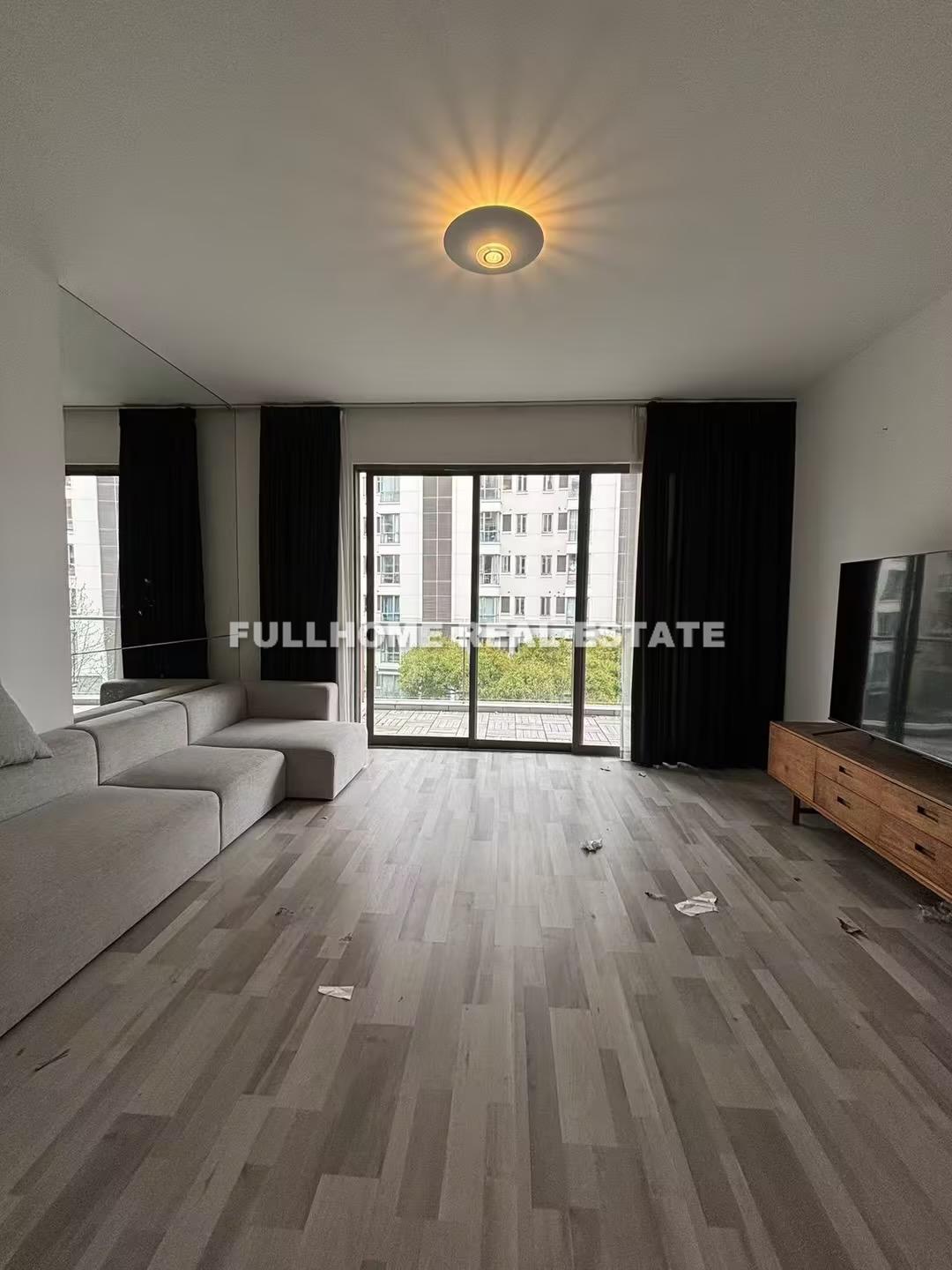The Lakeville - 3 bedroom apartment in Shanghai, Xintiandi, Downtown
