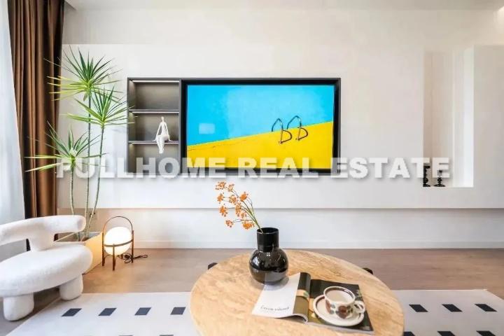 Weihaiyuan - 3 bedroom apartment in Shanghai, People Square, Downtown
