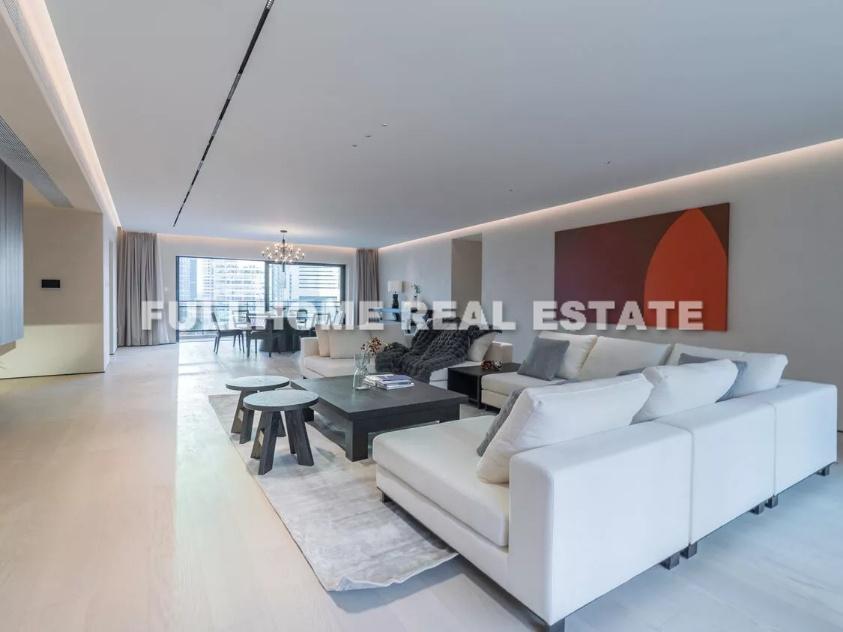 Similar property: Yanlord Garden, 4 bedrooms, 327 sqm in Shanghai