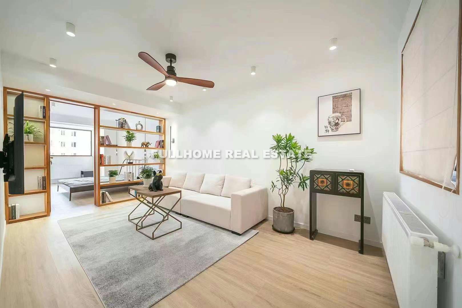 Same compound: Huzhong Garden, 1 bedrooms in Shanghai