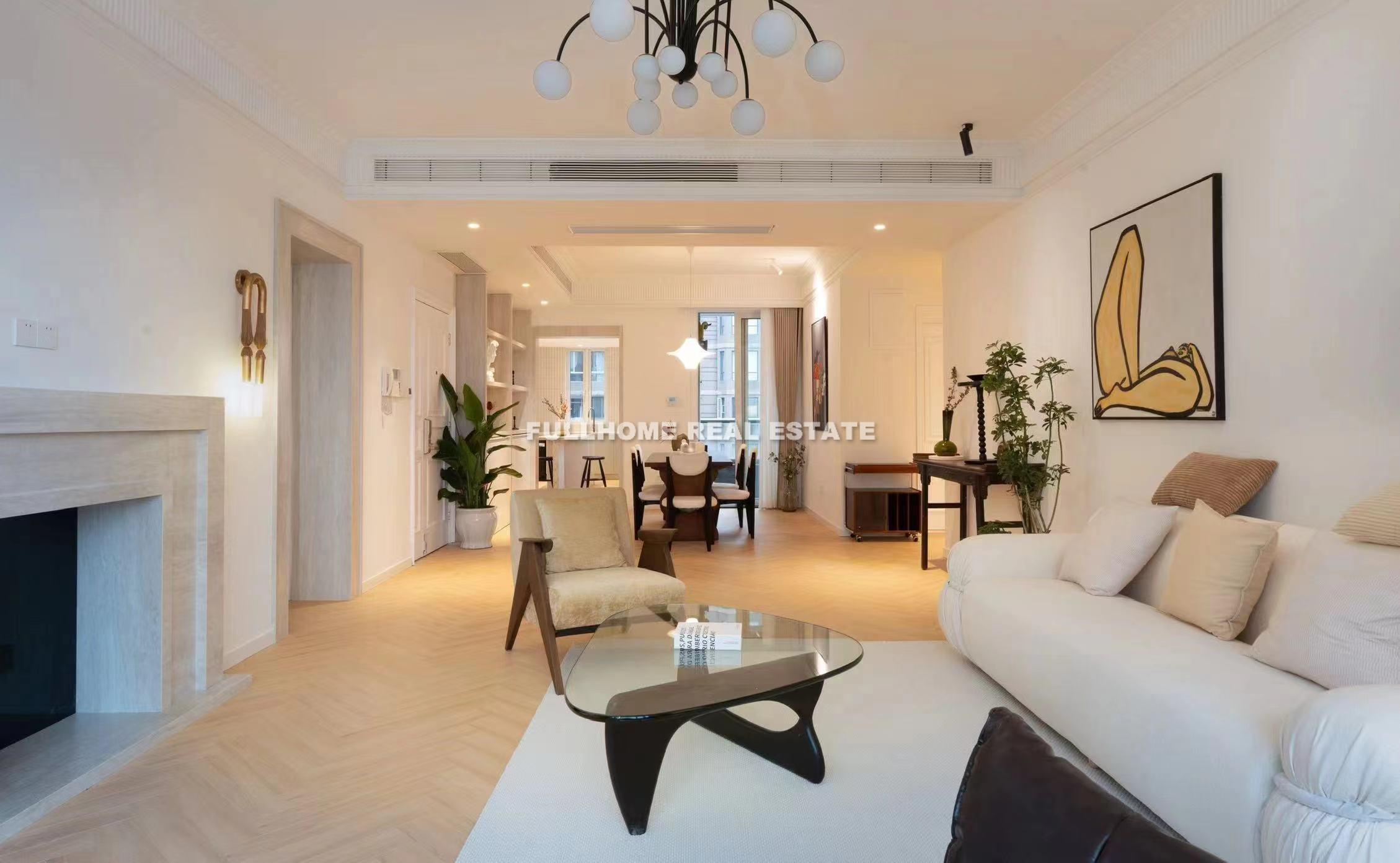 Hua Li Jia Zu - 3 bedroom apartment in Shanghai, Gubei, Hongqiao